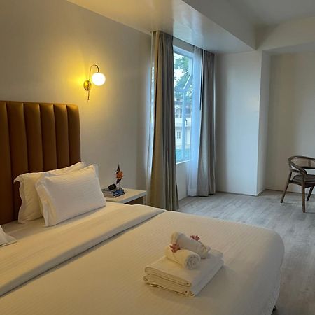 Hotel Pegasus Crown Shillong Eksteriør billede